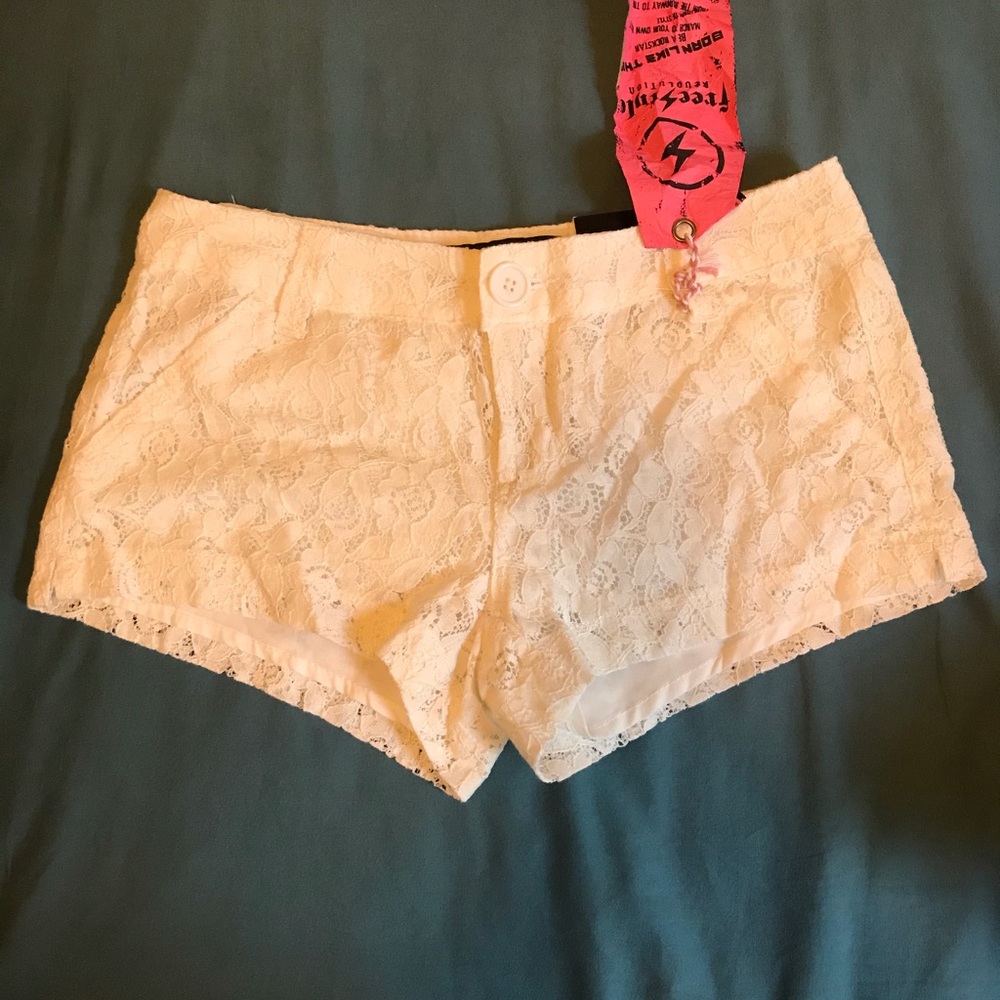 NWT Freestyle Revolution Lace Shorts 7